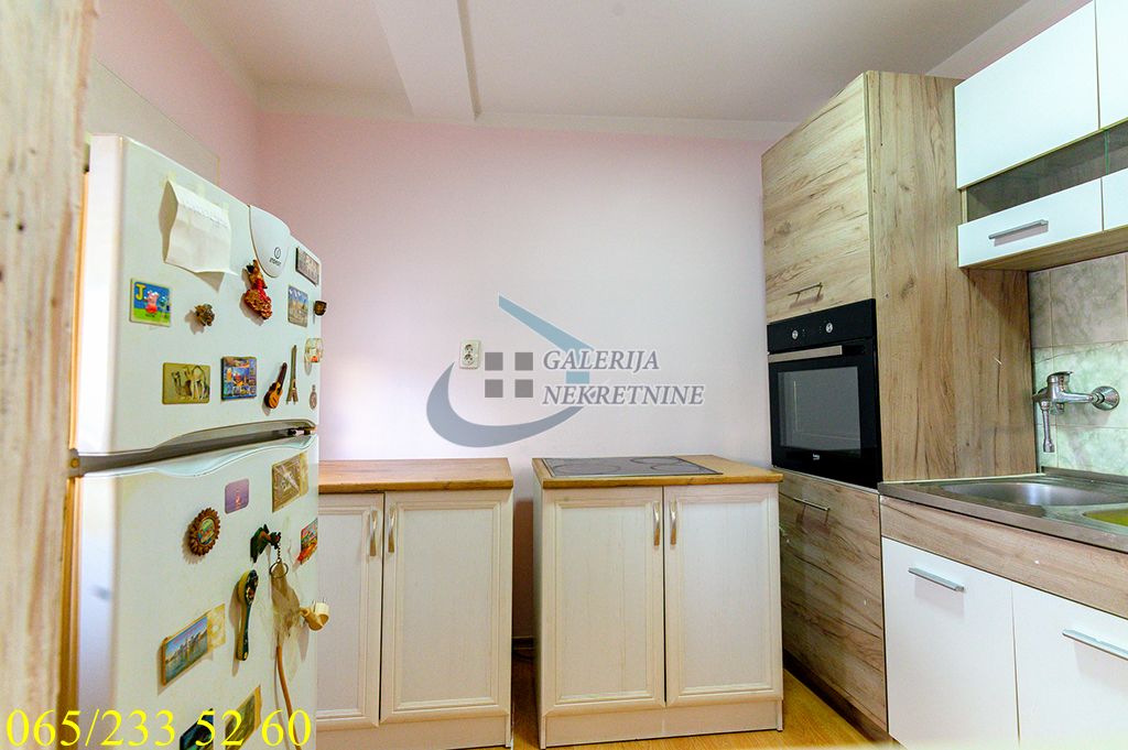 Zvezdara  Đeram pijaca   Đakovačka 37m2 5