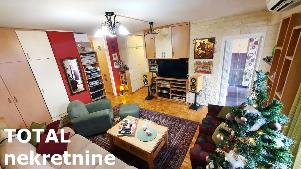 Stan,NOVI SAD,BULEVAR,kv: 70.00, € 179000, ID: 1102327 2