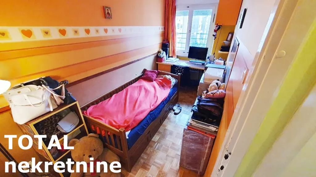 Stan,NOVI SAD,BULEVAR,kv: 70.00, € 179000, ID: 1102327 6