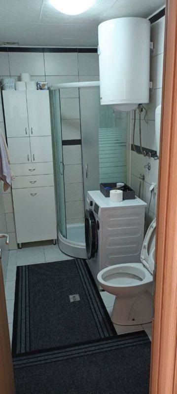 Prodajem nov moderno opremljen stan 3