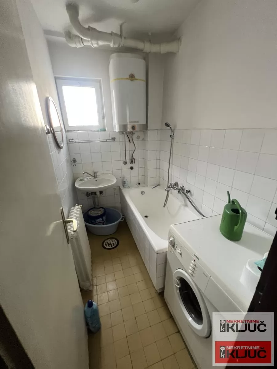 BLIZINA SPENSA, 86m2+terase, Četvorosoban može za Poslovni prostor 11