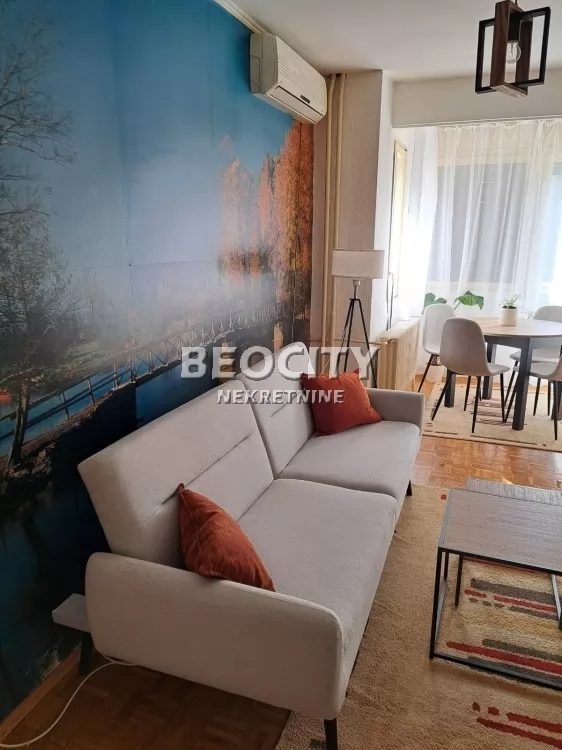 Dvosoban stan, 61 m2, Novi Sad, Bulevar oslobođenja ID: 129631 2