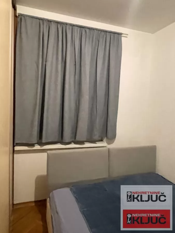 Odlican jednoiposoban stan na Limanu 1 3