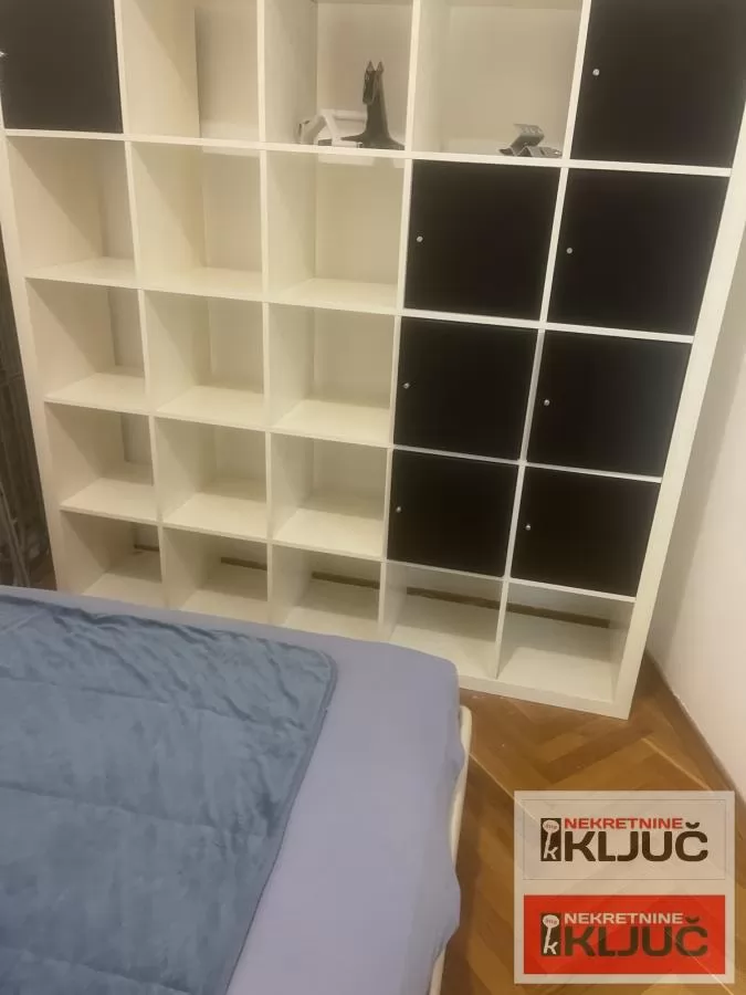 Odlican jednoiposoban stan na Limanu 1 6