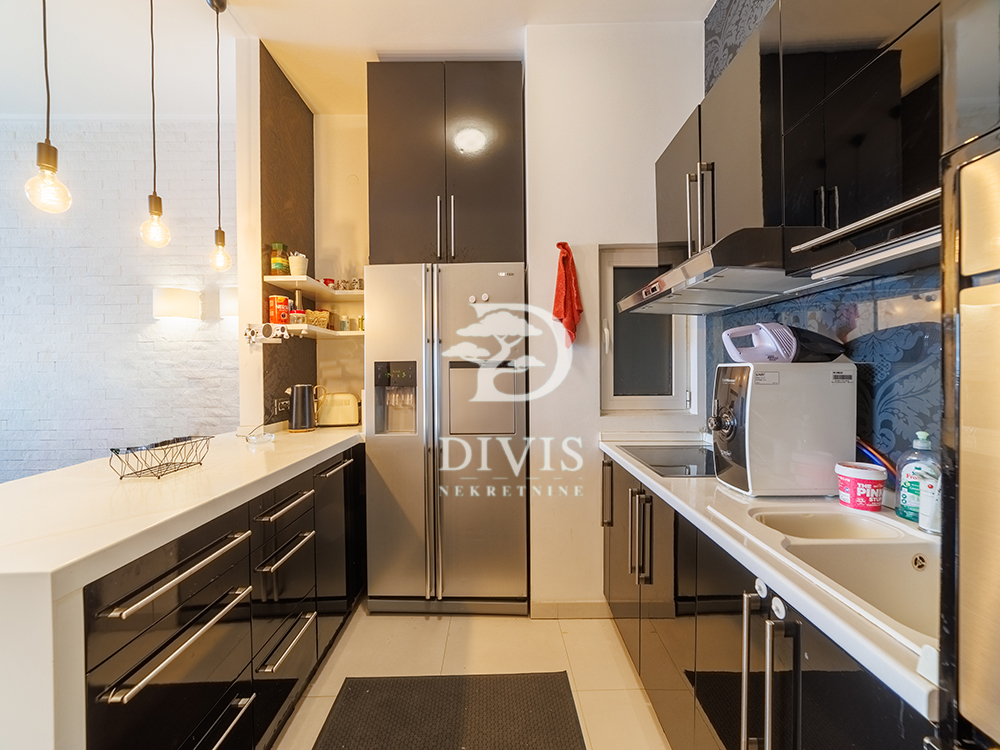 Namešten 3 0 stan kod Kalenića  Mileševska  103m2 3