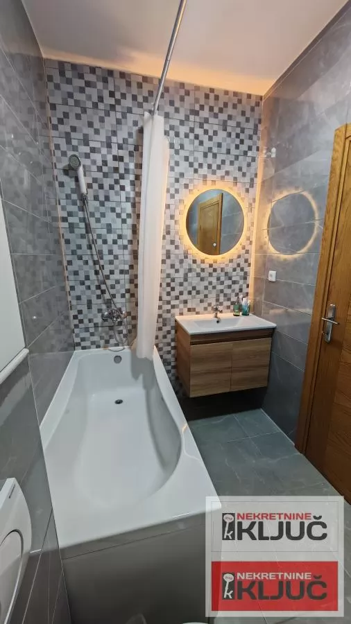 ADICE, 42m2, Dvosoban, Polunamešten 8