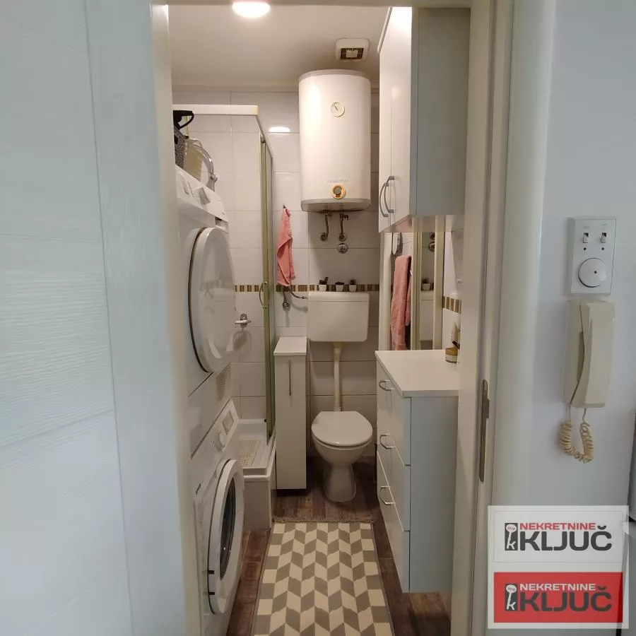 BEOGRADSKI KEJ, 19m2, Garsonjera, Polunameštena 8