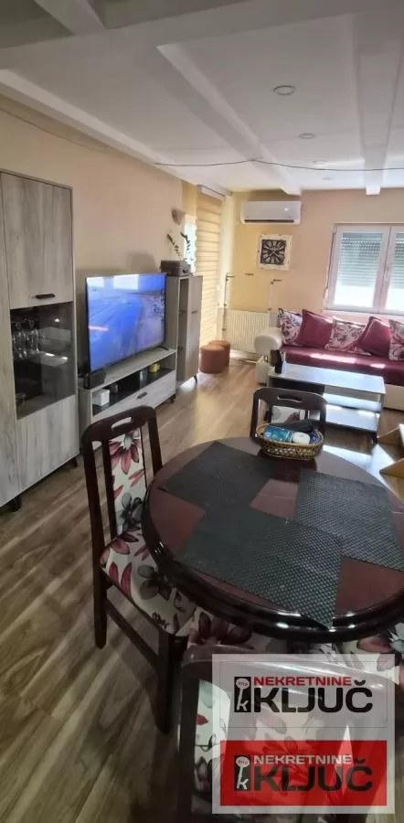 CENTAR-STARI GRAD, 52m2, Dvoiposoban-Duplex, Namešten 1