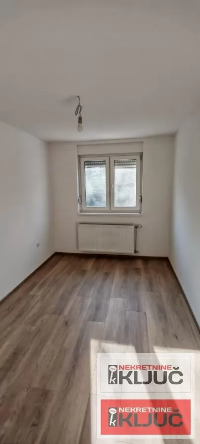 PETROVARADIN, 67m2, Trosoban, Odmah useljiv 12