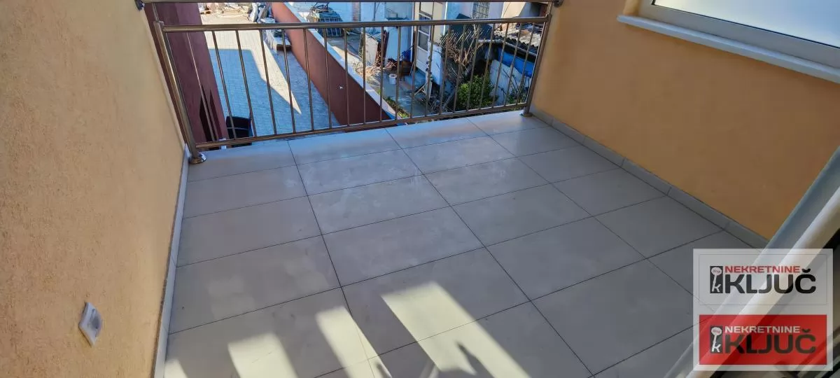 PETROVARADIN, 67m2, Trosoban, Odmah useljiv 7