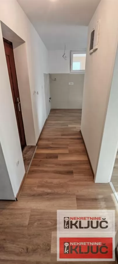 PETROVARADIN, 67m2, Trosoban, Odmah useljiv 8