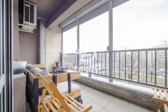 Vojvode Stepe  Trošarina  odličan 3 0 stan  89m2 5