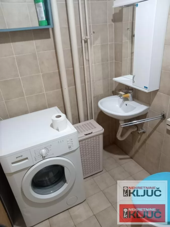 NOVO NASELJE,27 m2,JEDNOSOBAN,useljiv stan 7