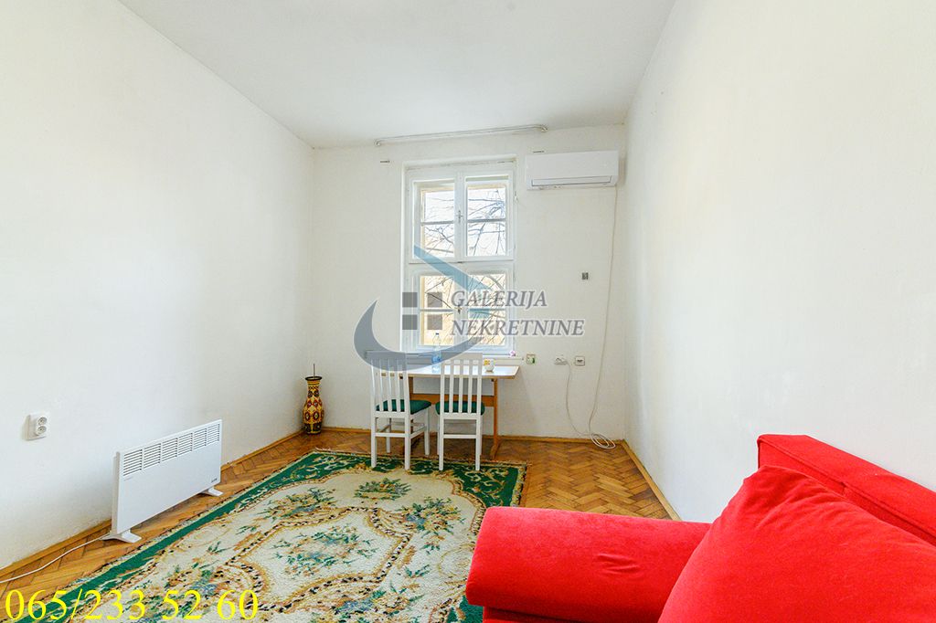 Stari Grad  Skadarlija   Bulevar despota Stefana 57m2 3