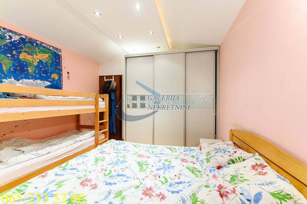 Palilula  Karaburma   Dr Đorđa Joanovića 72m2 5