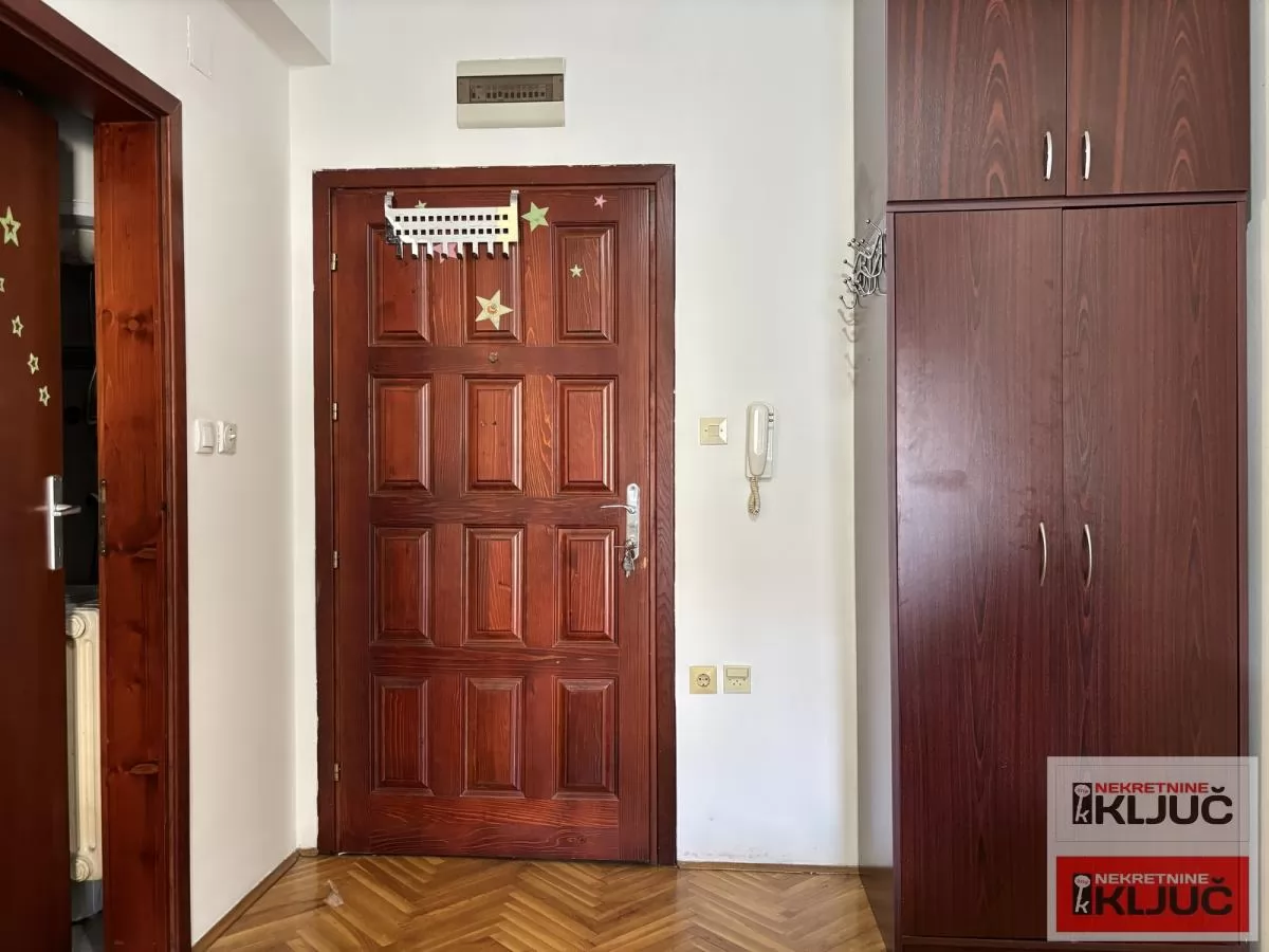 BULEVAR OSLOBOĐENJA IZDAJE SE NAMEŠTENA GARSONJERA 8