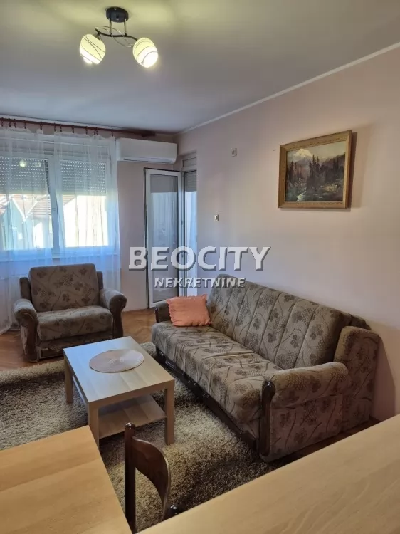 Dvosoban stan, 45 m2, Grbavica, Cara Dušana ID: 128081 2