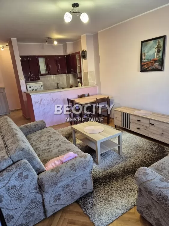 Dvosoban stan, 45 m2, Grbavica, Cara Dušana ID: 128081 3