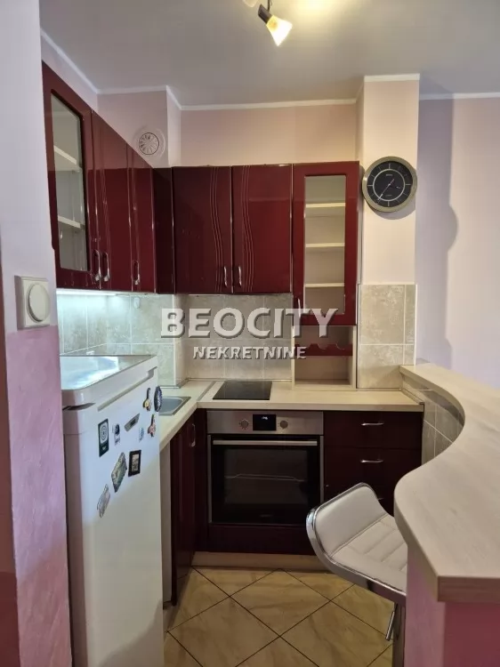 Dvosoban stan, 45 m2, Grbavica, Cara Dušana ID: 128081 4