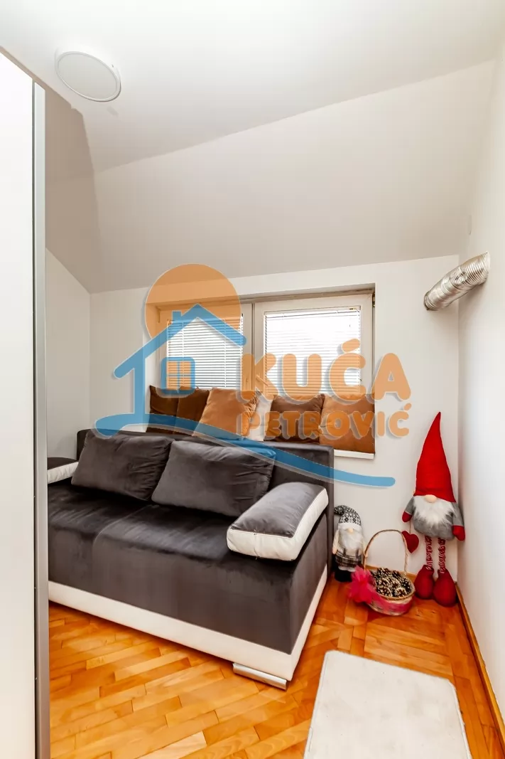 Dvosoban stan, 51 m2, Park Svetog Save, Sremska ID: p-015944 9