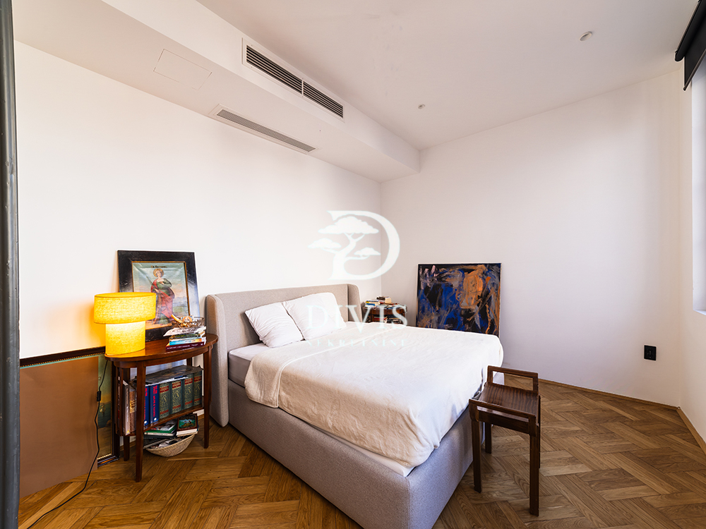 Renoviran 4 0 salonski stan  Nikodima Milaša 130m2 3