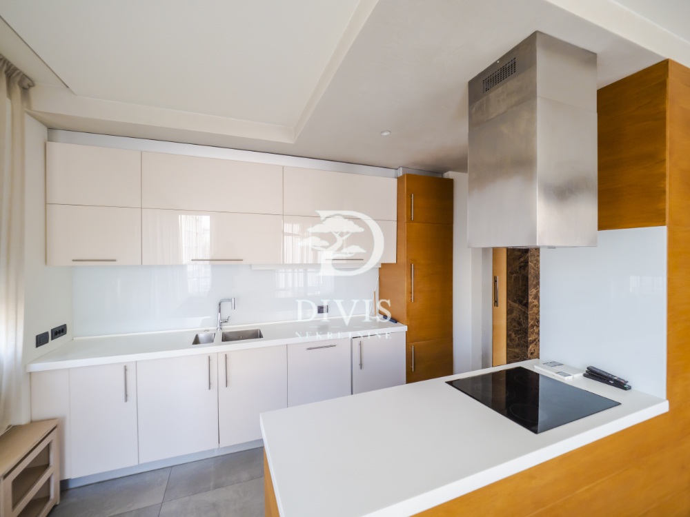 Lux 4 0 stan sa garažom  kod Hrama  Vračar  132m2 3