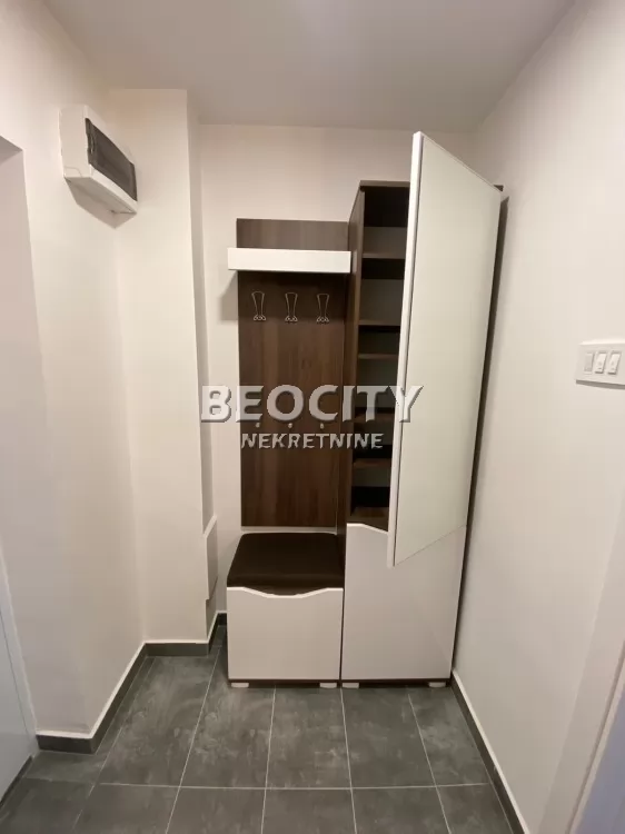 Jednosoban stan, 33 m2, Železnička stanica, Bulevar oslobođenja ID: 129805 6