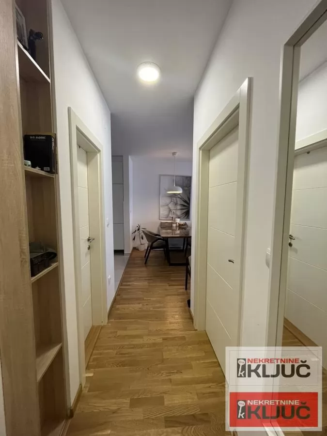 KOD SUP-A, 62m2, Dvoiposoban-polunamešten, KRALJEV PARK 7