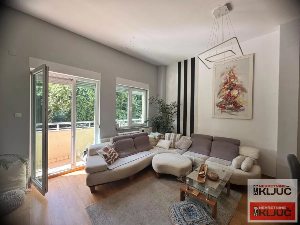 LIMAN 3, 79 m2, Trosoban, Namešten 1