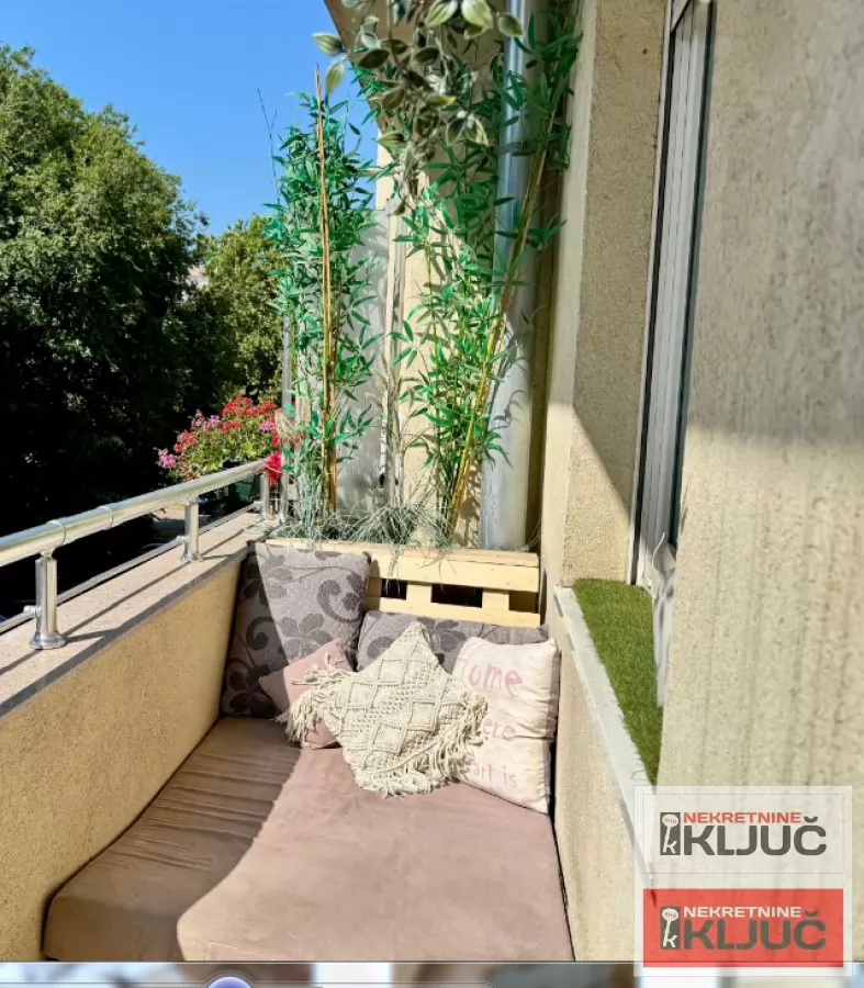 LIMAN 3, 79 m2, Trosoban, Namešten 15