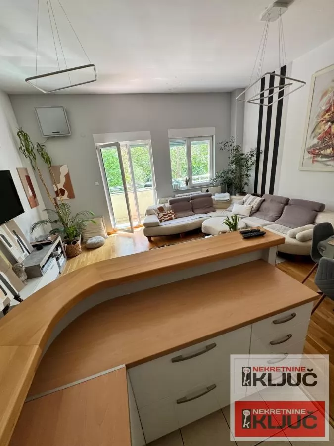 LIMAN 3, 79 m2, Trosoban, Namešten 5