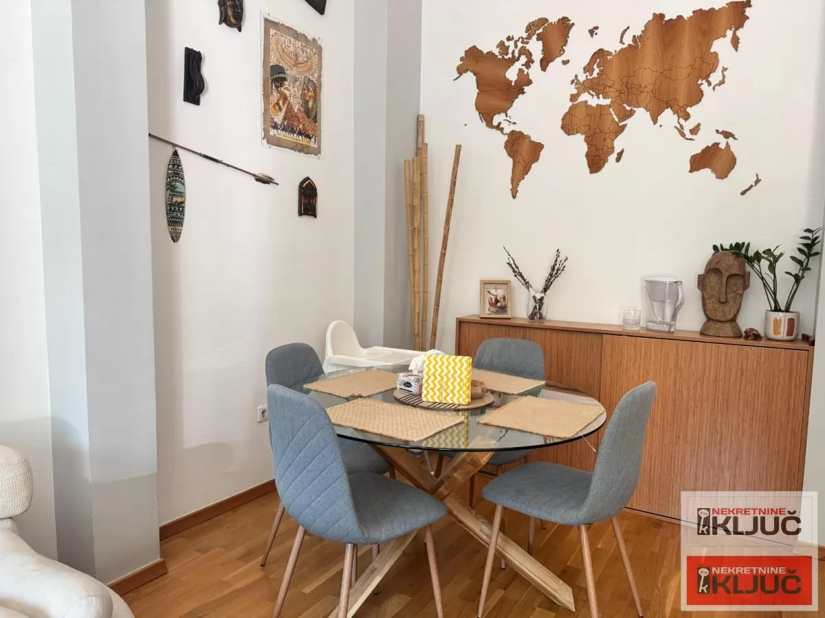 LIMAN 3, 79 m2, Trosoban, Namešten 8