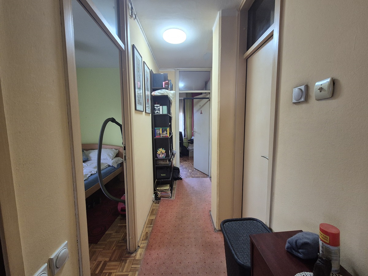 Komforan četvoroiposoban stan na Ceraku 98m2 4