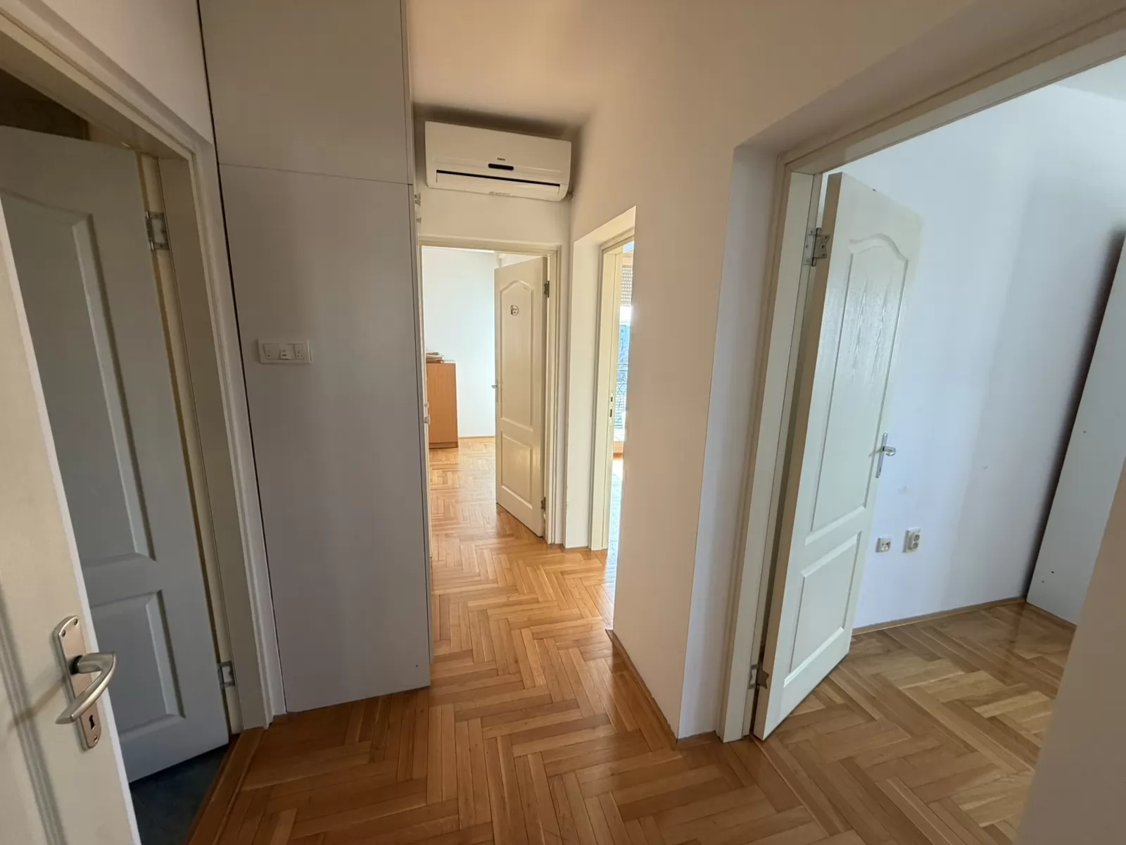 Stan,NOVI SAD,BULEVAR EVROPE,kv: 107, € 800, ID: 9101912 11