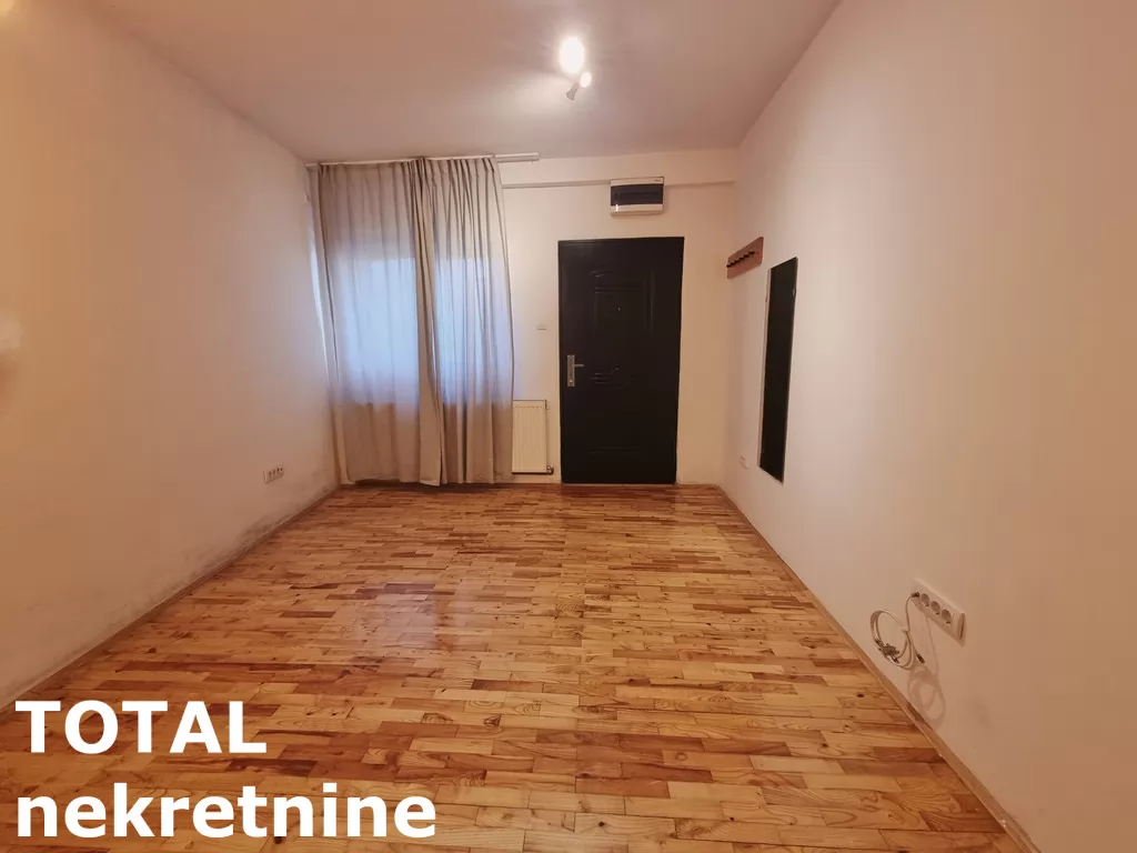 Stan,NOVI SAD,PODBARA,kv: 18.00, € 68000, ID: 1101971 1