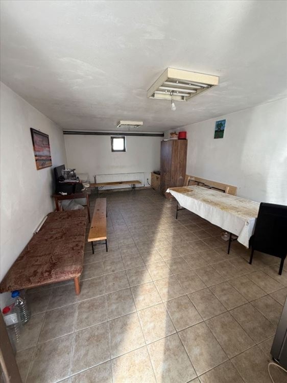 Prodajem kucu smeštaj za radnike 4