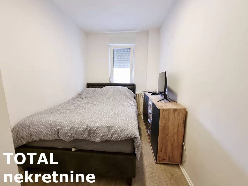 Stan,NOVI SAD,NOVO NASELJE ŠONSI,kv: 55.00, € 152000, ID: 1102037 8