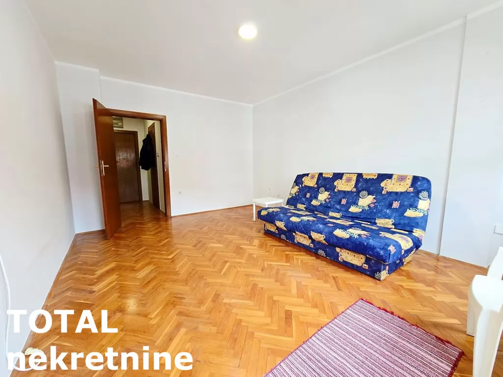 Stan,NOVI SAD,PODBARA,kv: 41.00, € 123000, ID: 1102339 2