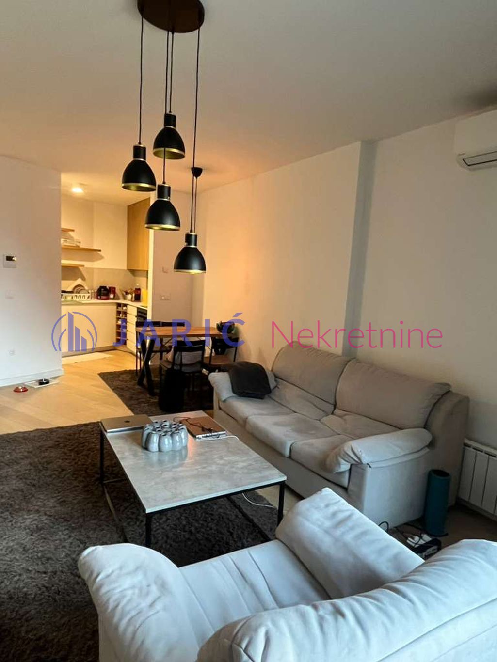 Lux dizajnerski stan u K Districtu 54m2 2 0 1