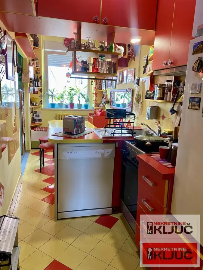 PODBARA, 48m2, Dvosoban kod Almaške Crkve 3