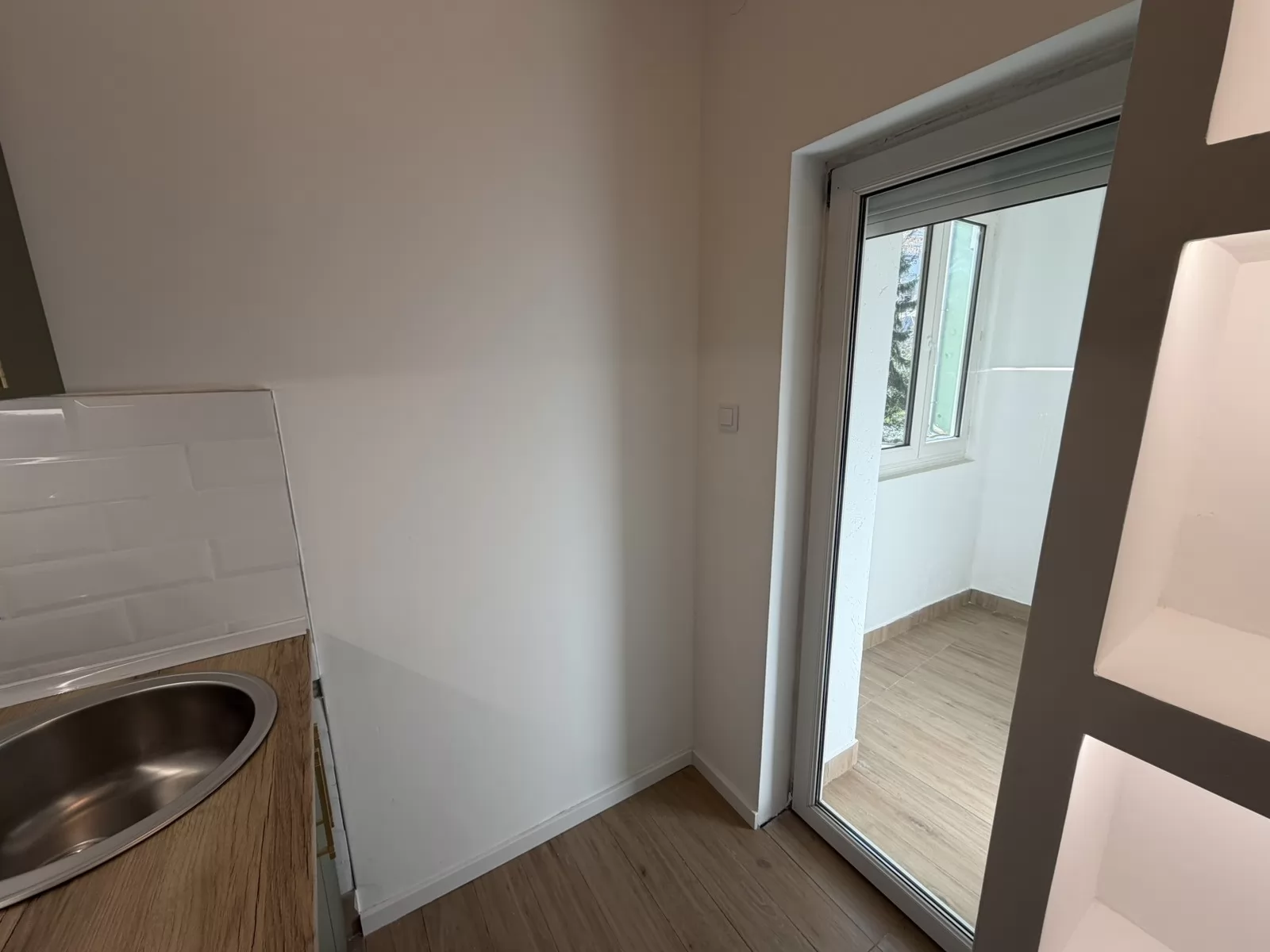 Stan,NOVI SAD,CENTAR,kv: 21, € 92700, ID: 1019307 10