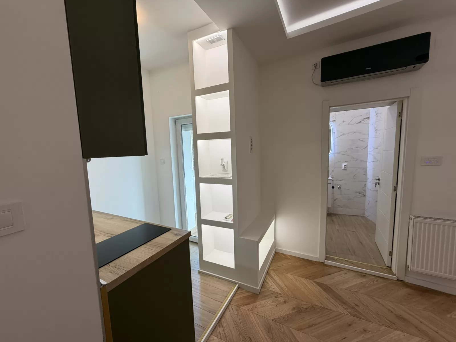 Stan,NOVI SAD,CENTAR,kv: 21, € 92700, ID: 1019307 7