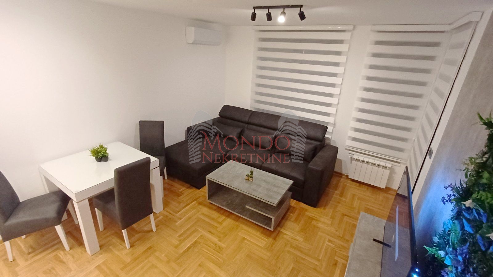 Jednoiposban stan u novoj zgradi preko puta parka Cair, garaza 2