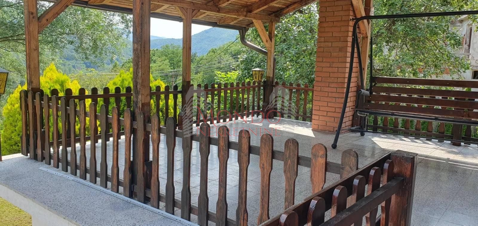 Na prodaju vikendica u vikend naselju Sicevo sa pogledon na klisuru 11