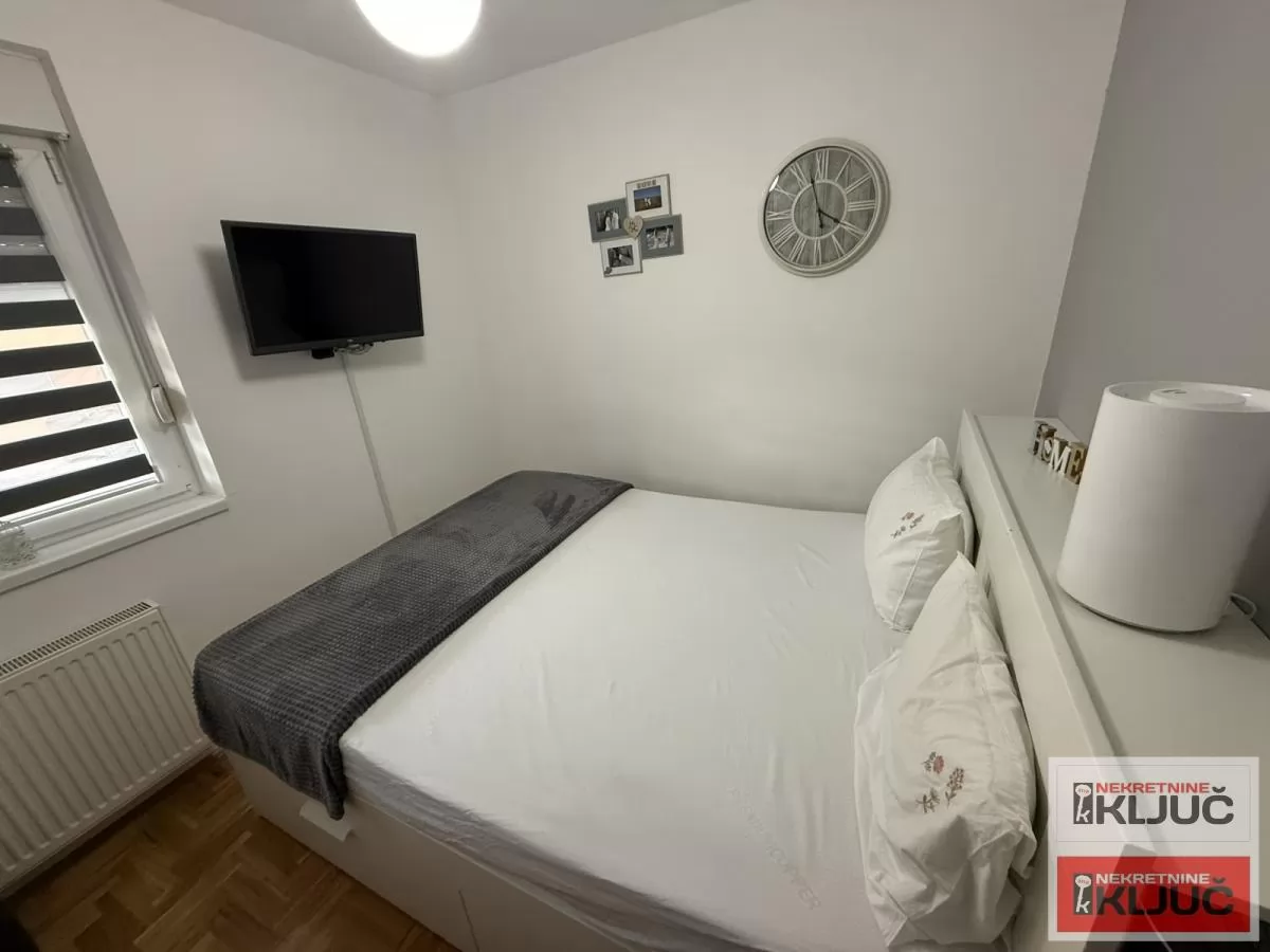 ADICE, 61m2+dvorište, Trosoban, Namešten, Parking 7