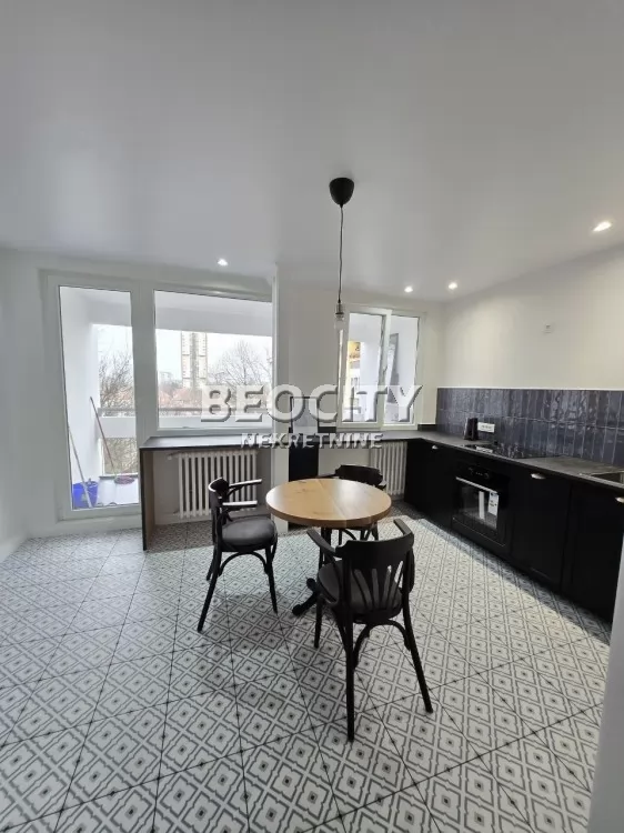 Dvosoban stan, 68 m2, Zemun ID: 129972 1