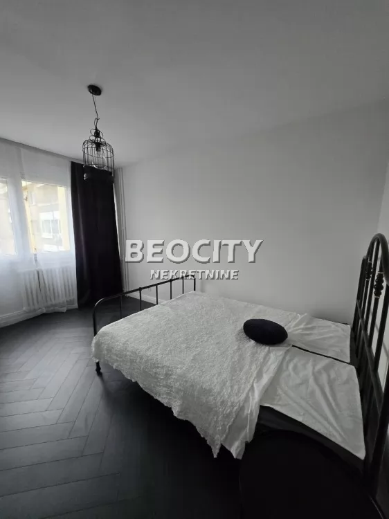 Dvosoban stan, 68 m2, Zemun ID: 129972 5