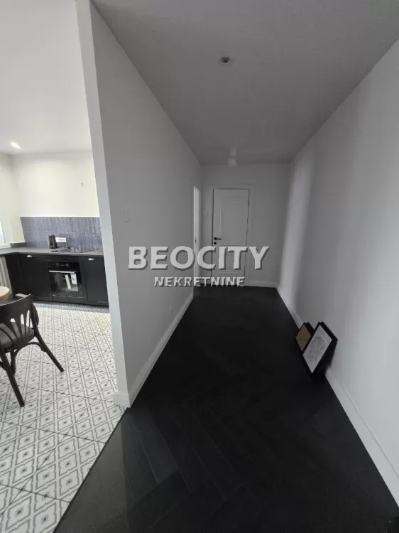 Dvosoban stan, 68 m2, Zemun ID: 129972 6