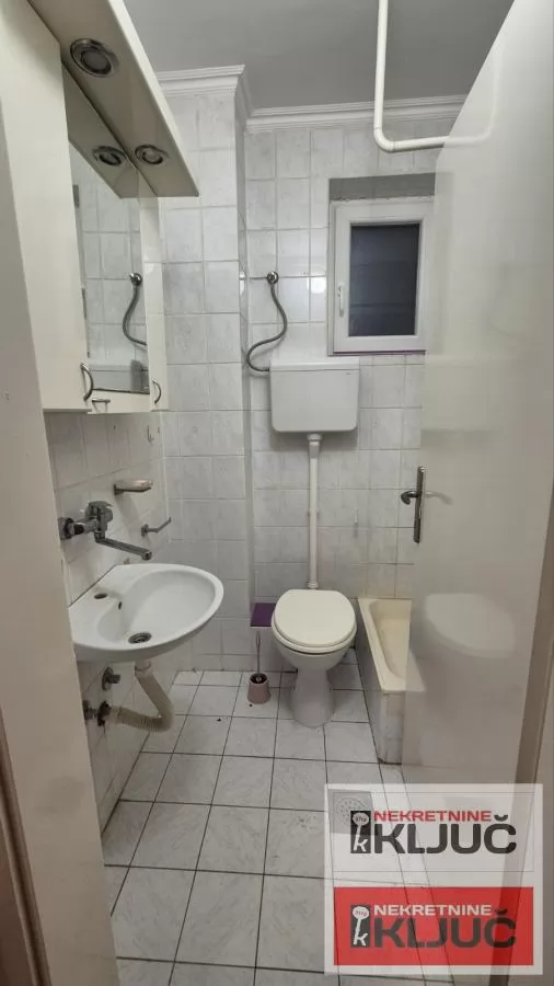 Izdaje se garsonjera na Limanu 3 7