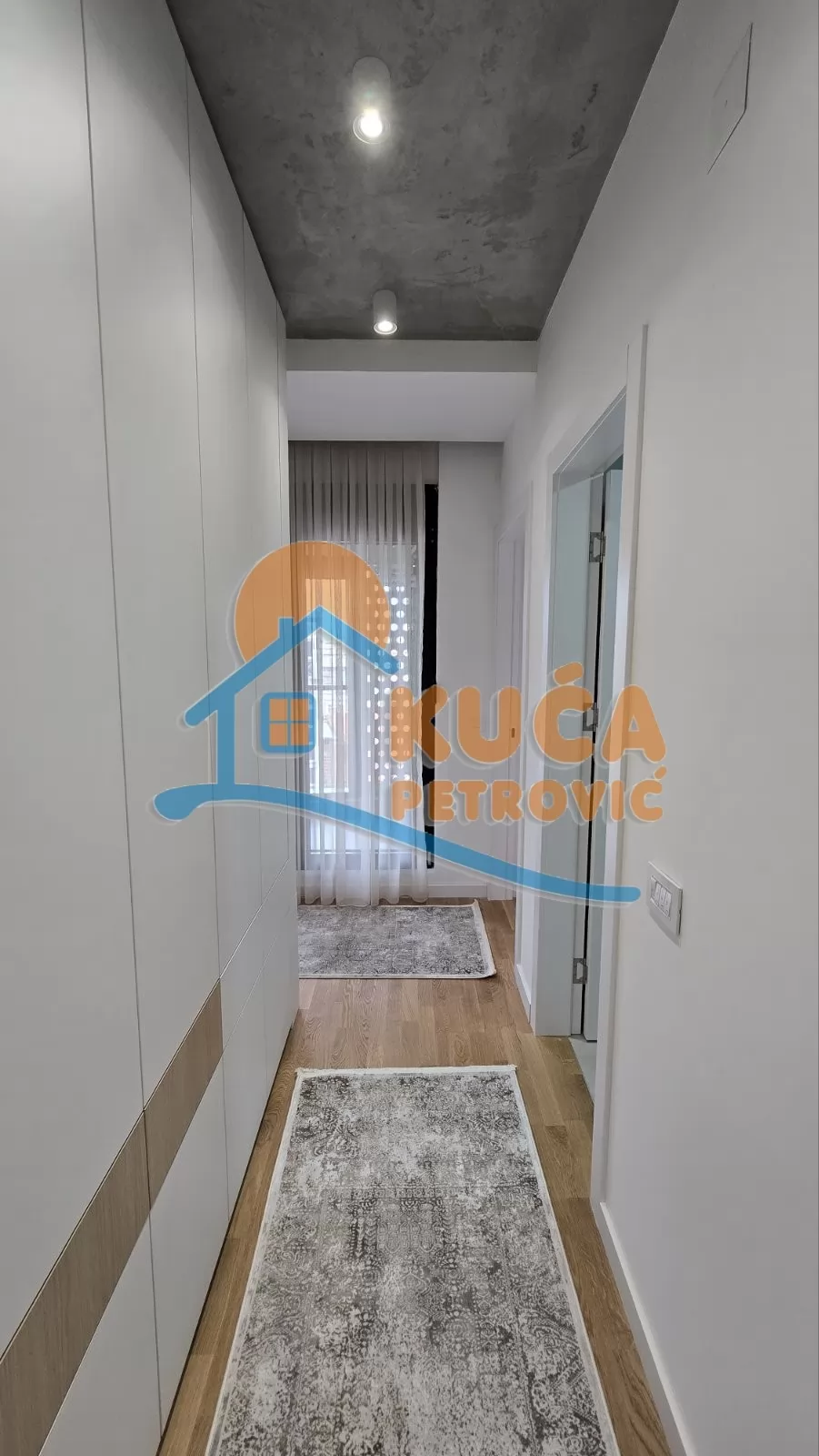 Jednosoban stan, 50 m2, Centar, Oblačića Rada ID: i-015955 15